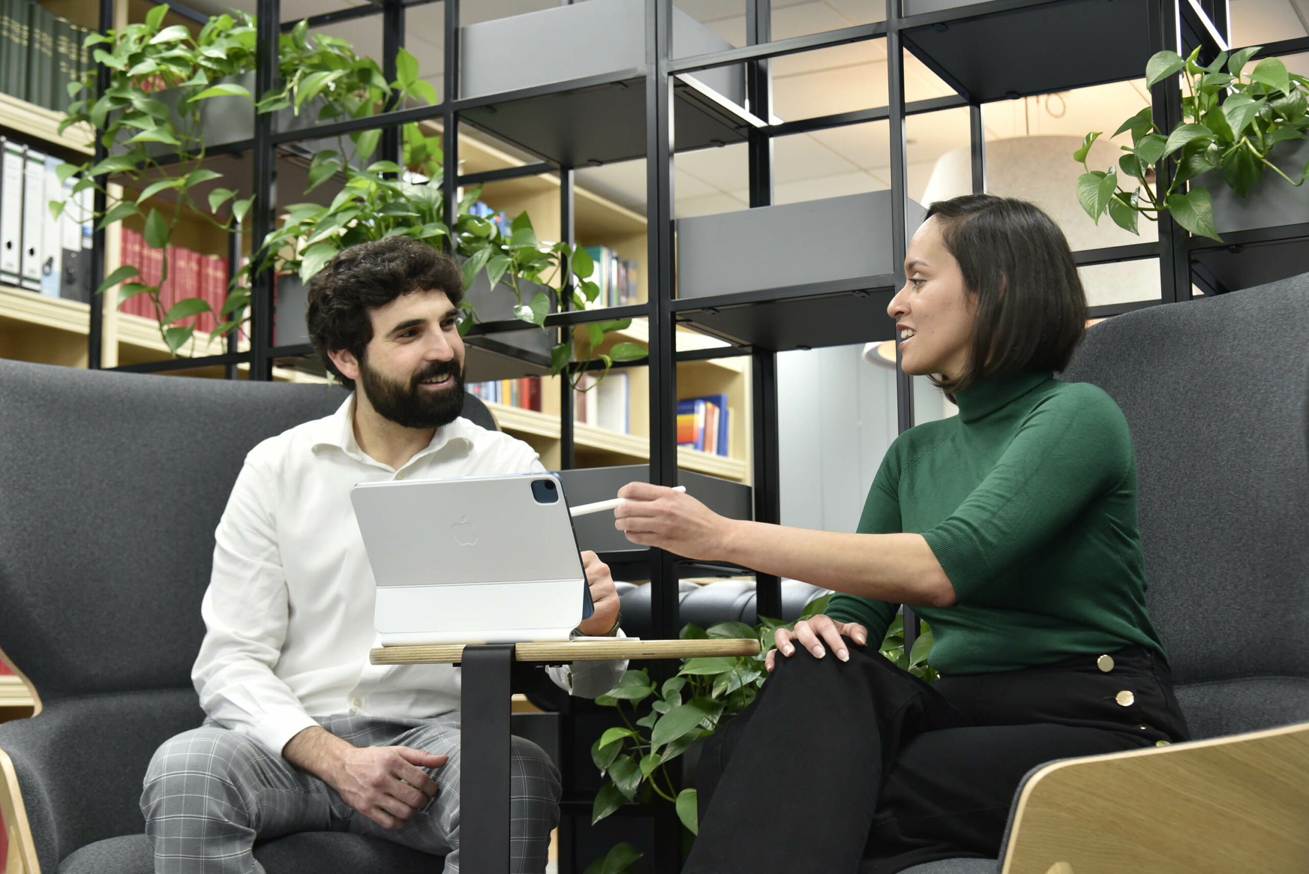 Consult Lhasa Lead Scientific Consultants in discussion